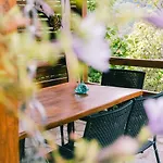 Rustic Rose - Private Premium House