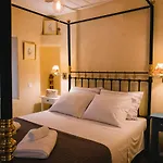 Rustic Rose - Private Premium House Holiday home