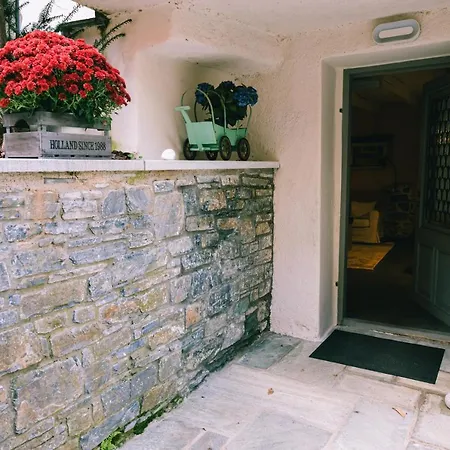 Holiday home Rustic Rose - Private Premium House