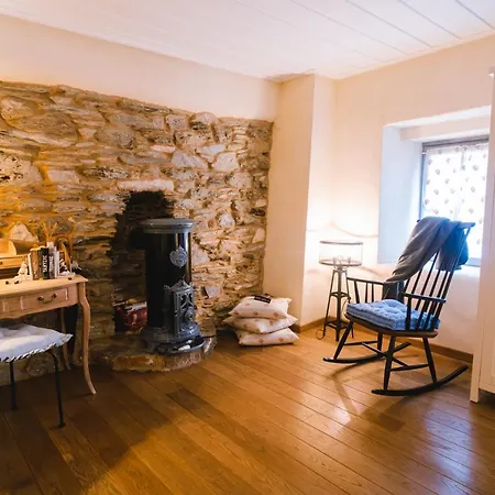 Rustic Rose - Private Premium House