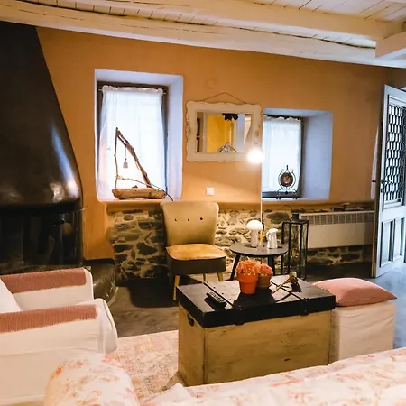 Σπίτι διακοπών Rustic Rose - Private Premium House Τσαγκαράδα