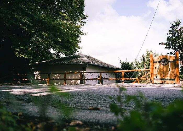 Rustic Rose - Private Premium House ツァガラダ