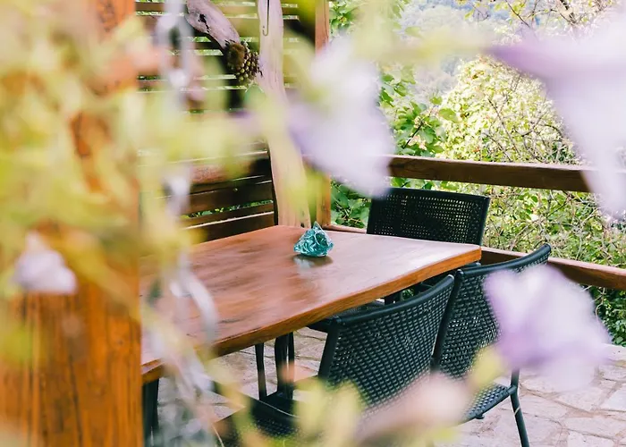 Rustic Rose - Private Premium House